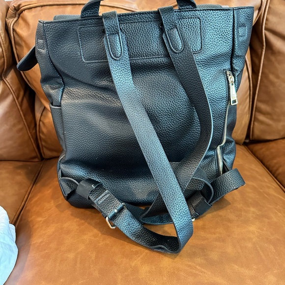 Mina Baie Kinney Backpack Designer Diaper Bag - Picture 3 of 12